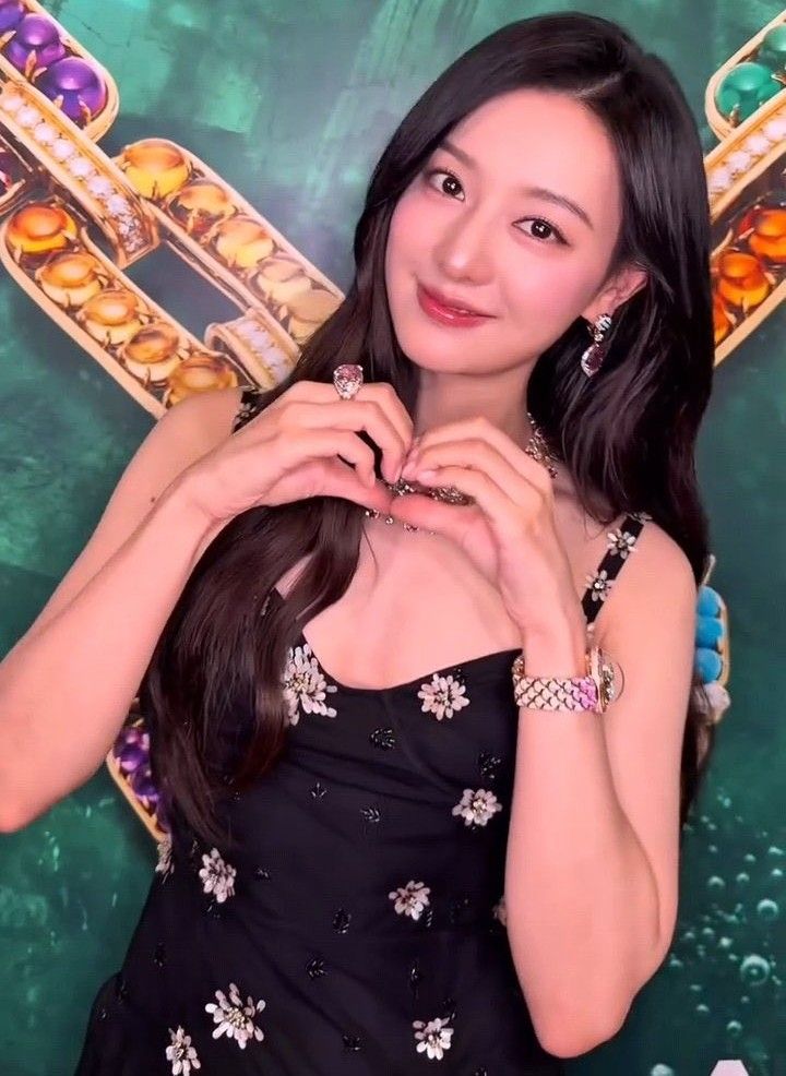 A moment captured by a fan of Kim Jiwon