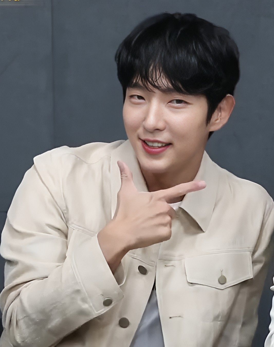 Recent activity shot of Lee Joongi