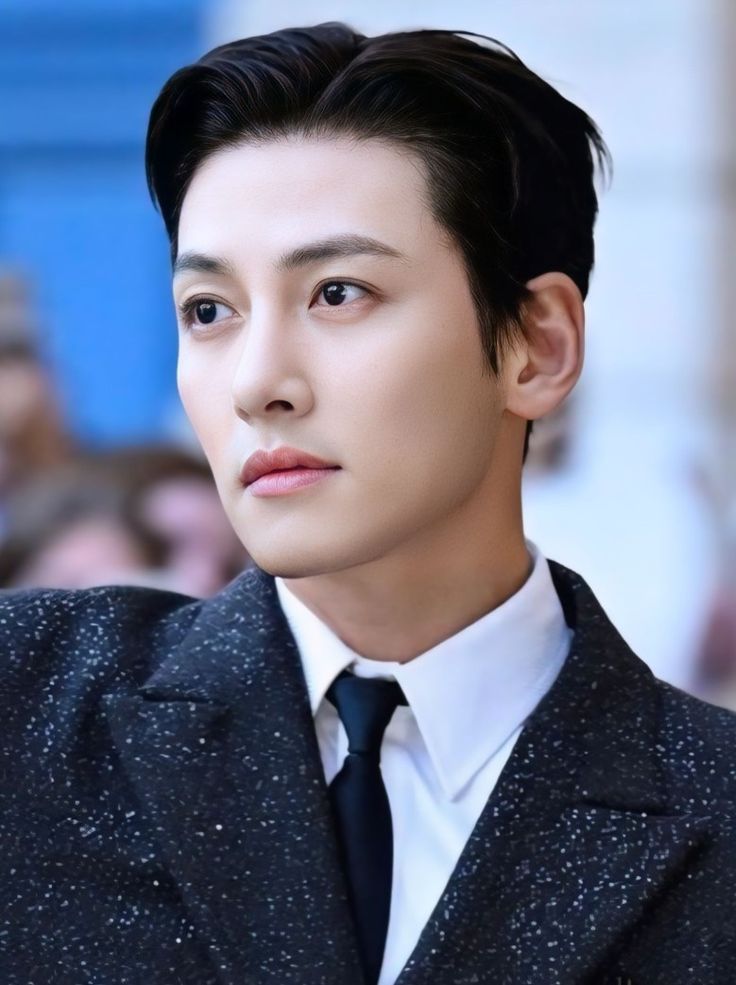 지창욱 최근 활동샷