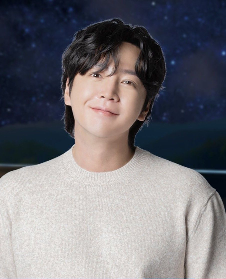 Recent activity shot of Jang Geunsuk