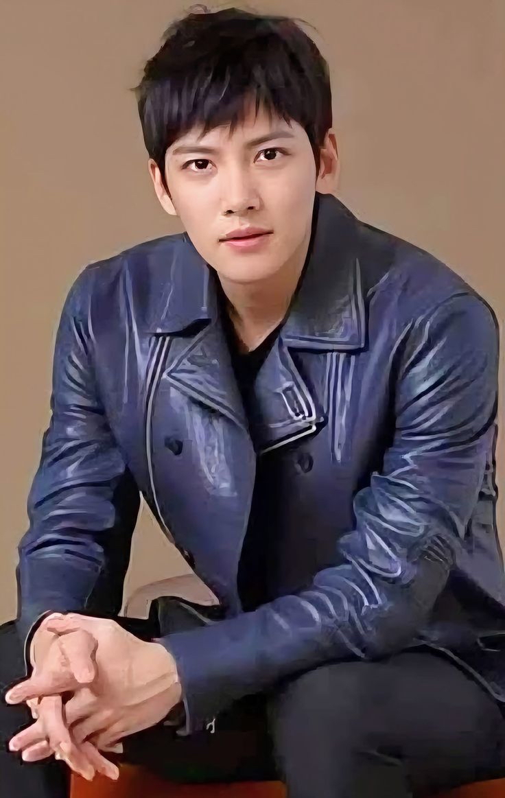 Recent activity shot of Ji Changwook