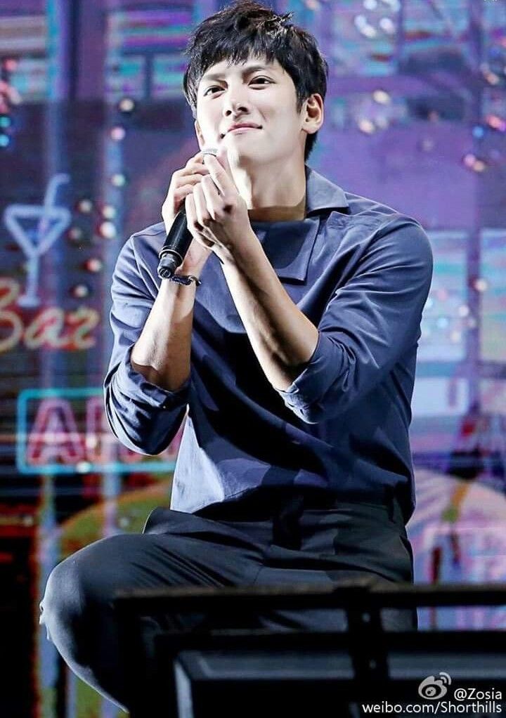 Behind-the-scenes cut of Ji Changwook