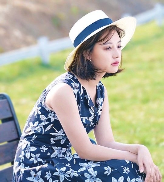 A moment captured by a fan of Kim Jiwon
