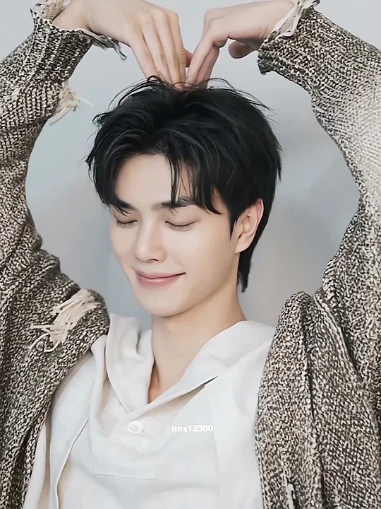 Behind-the-scenes cut of Song Kang