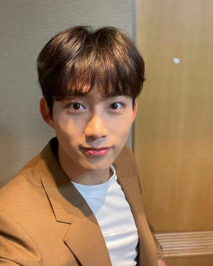 Latest photo of Taecyeon