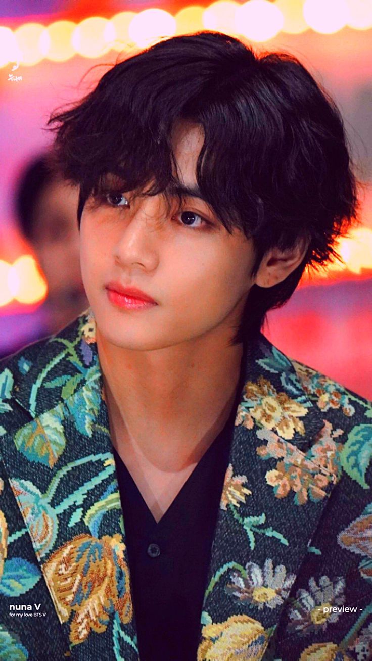 Today's popular wallpaper in Kim Taehyung (V) community