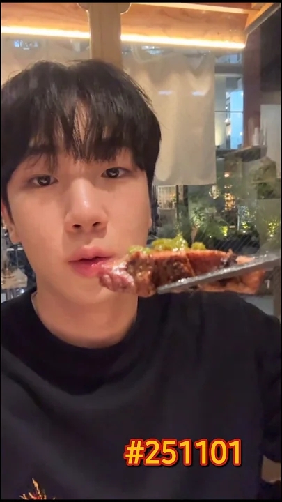 Today's popular wallpaper in Choi Sooho community