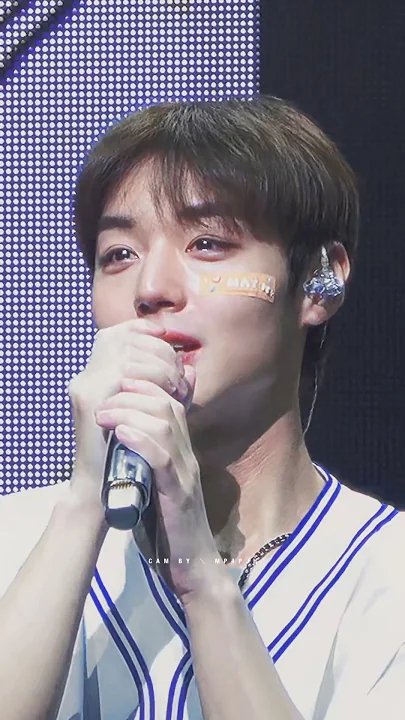Representative background image loved by Park Jihoon fandom