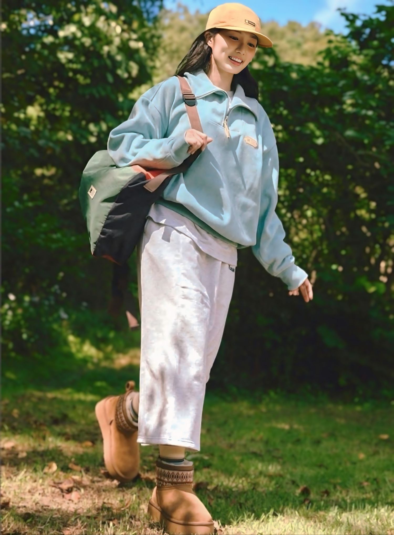 Recent activity shot of Kim Hyeyoon