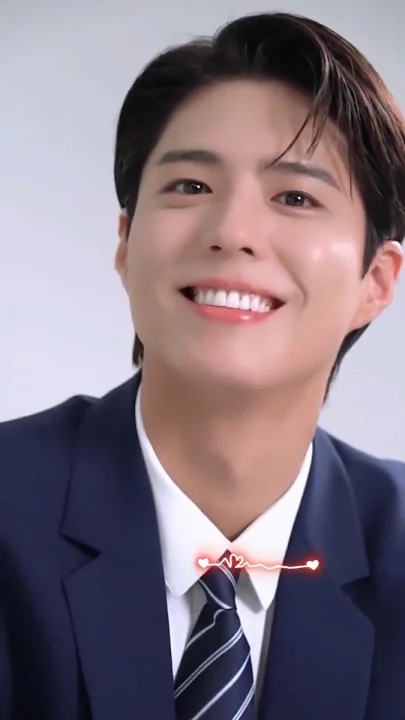 Emotional wallpaper shared by fans for Park Bogum