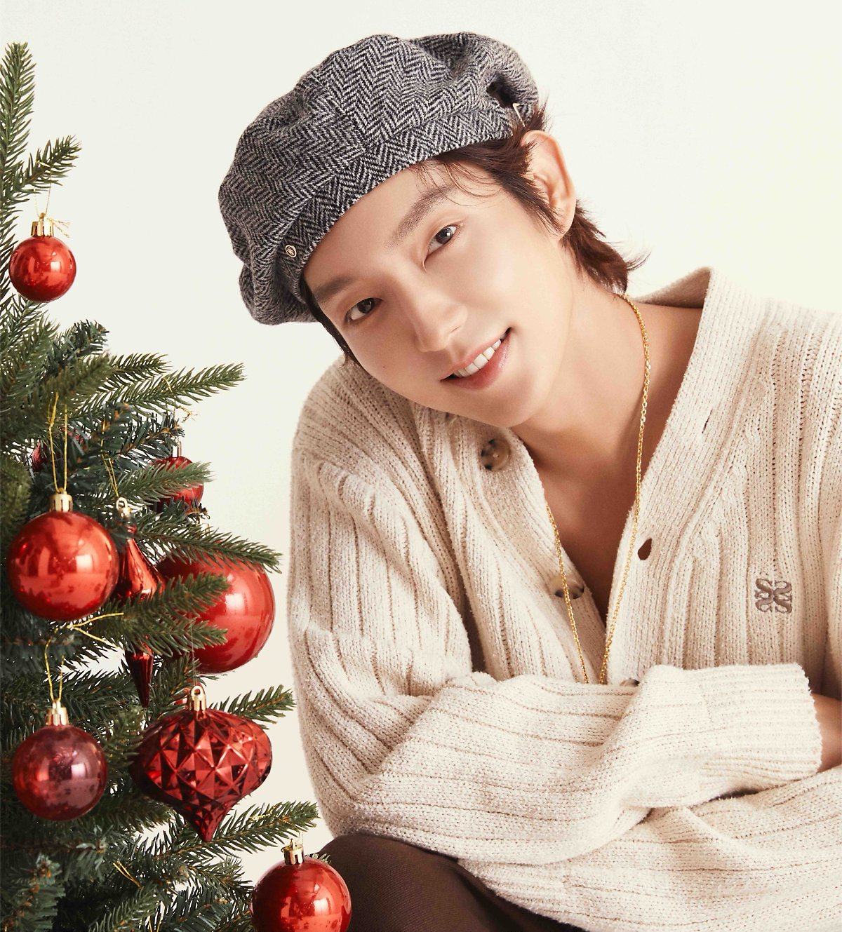 Behind-the-scenes cut of Lee Joongi