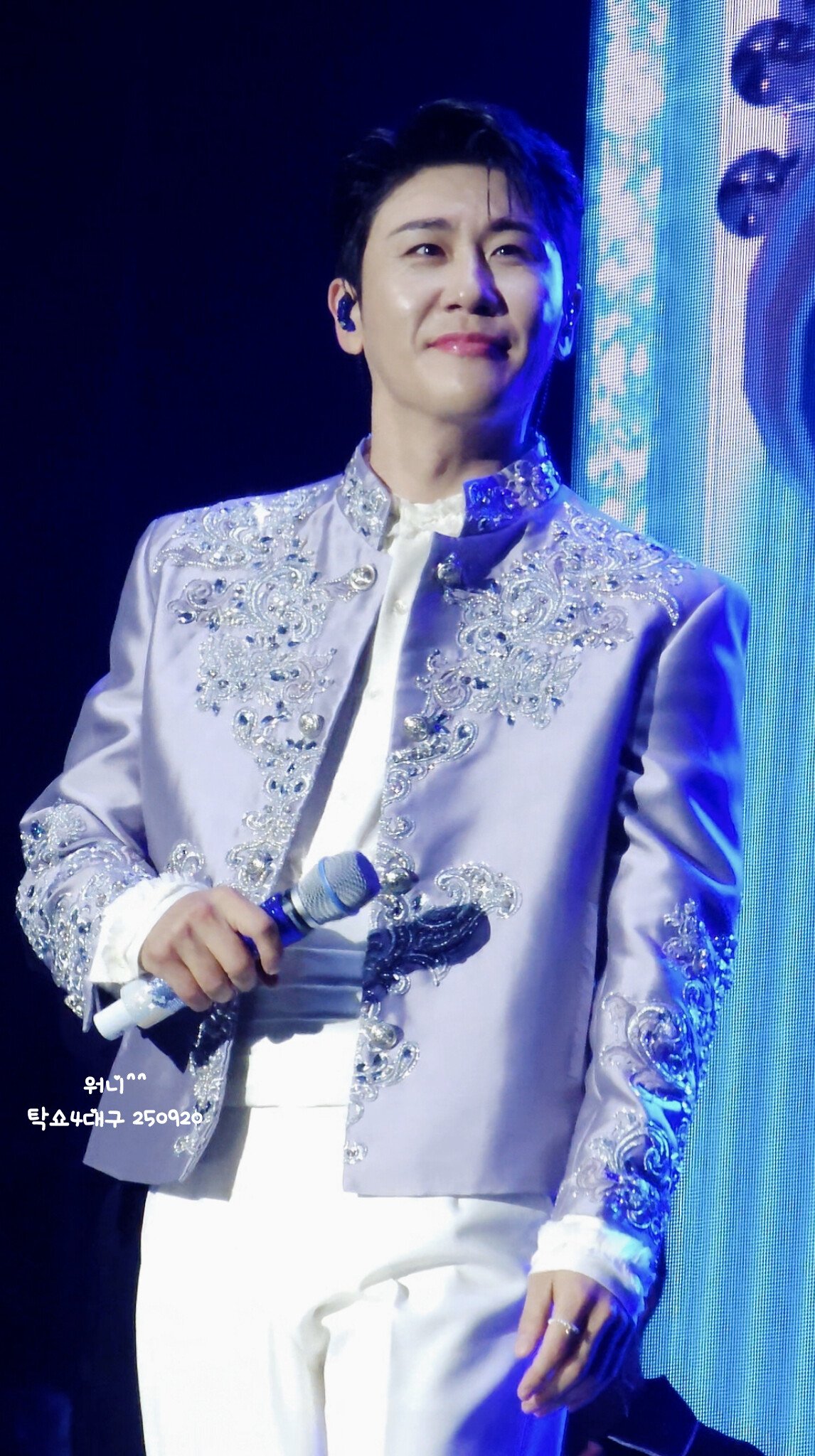 Representative background image loved by Young Tak fandom