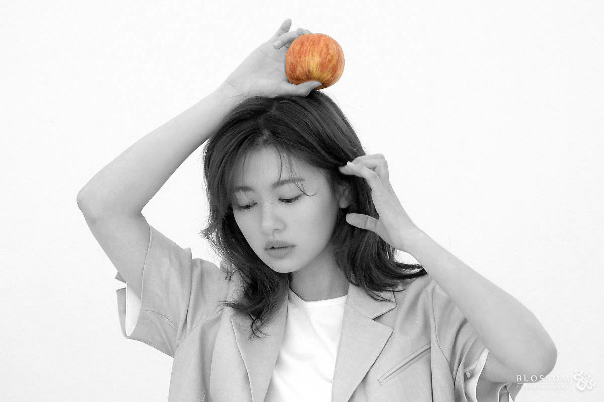Behind-the-scenes cut of Jung Somin