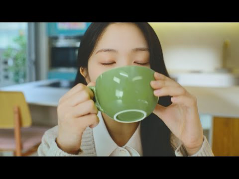 Behind-the-scenes cut of Kim Hyeyoon