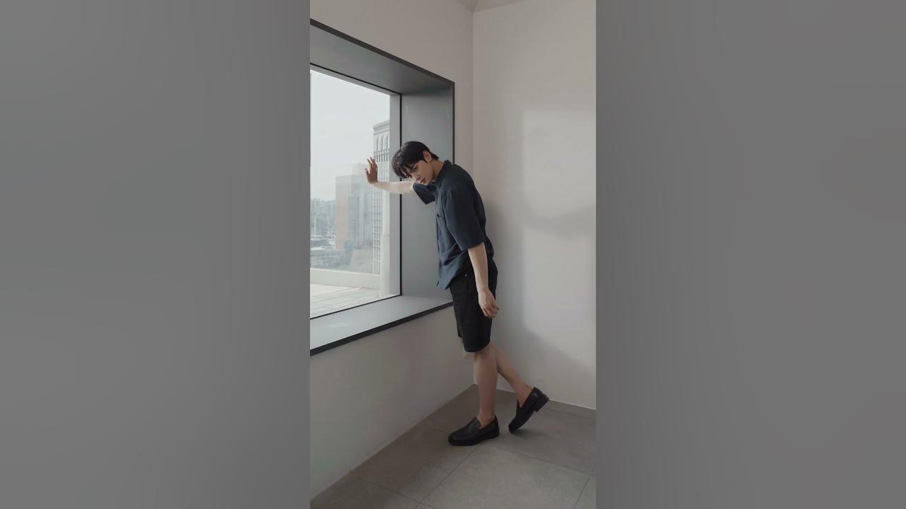 A moment captured by a fan of Cha Eunwoo