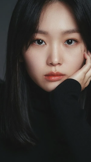 Today's popular wallpaper in Jin Ki-Joo community