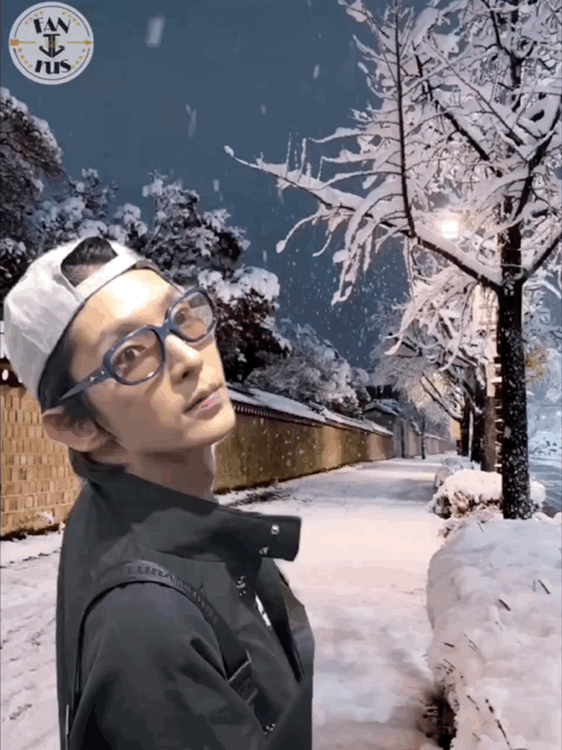 Latest photo of Lee Joongi