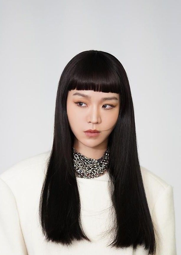 Behind-the-scenes cut of Shin Haesun