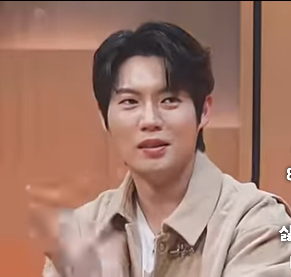 Latest photo of Son Taejin