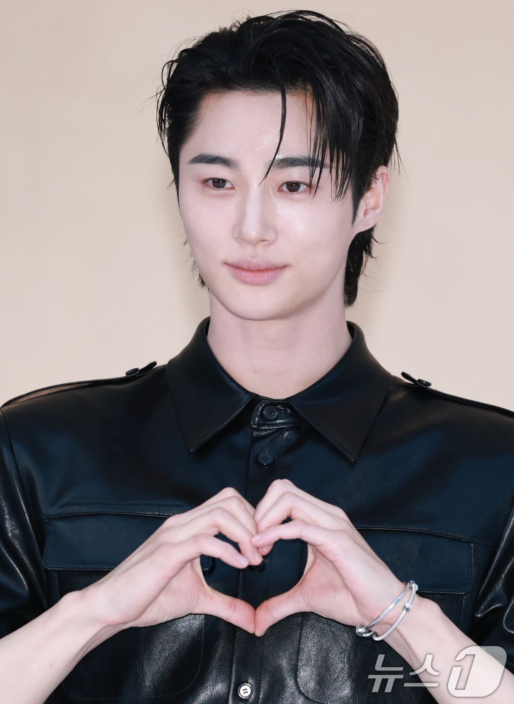 A moment captured by a fan of Byeon Wooseok