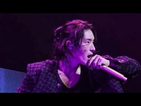 粉丝拍下的李准基瞬间