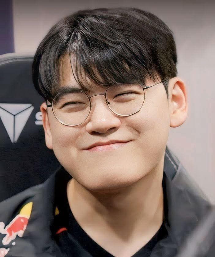 A moment captured by a fan of Gumayusi