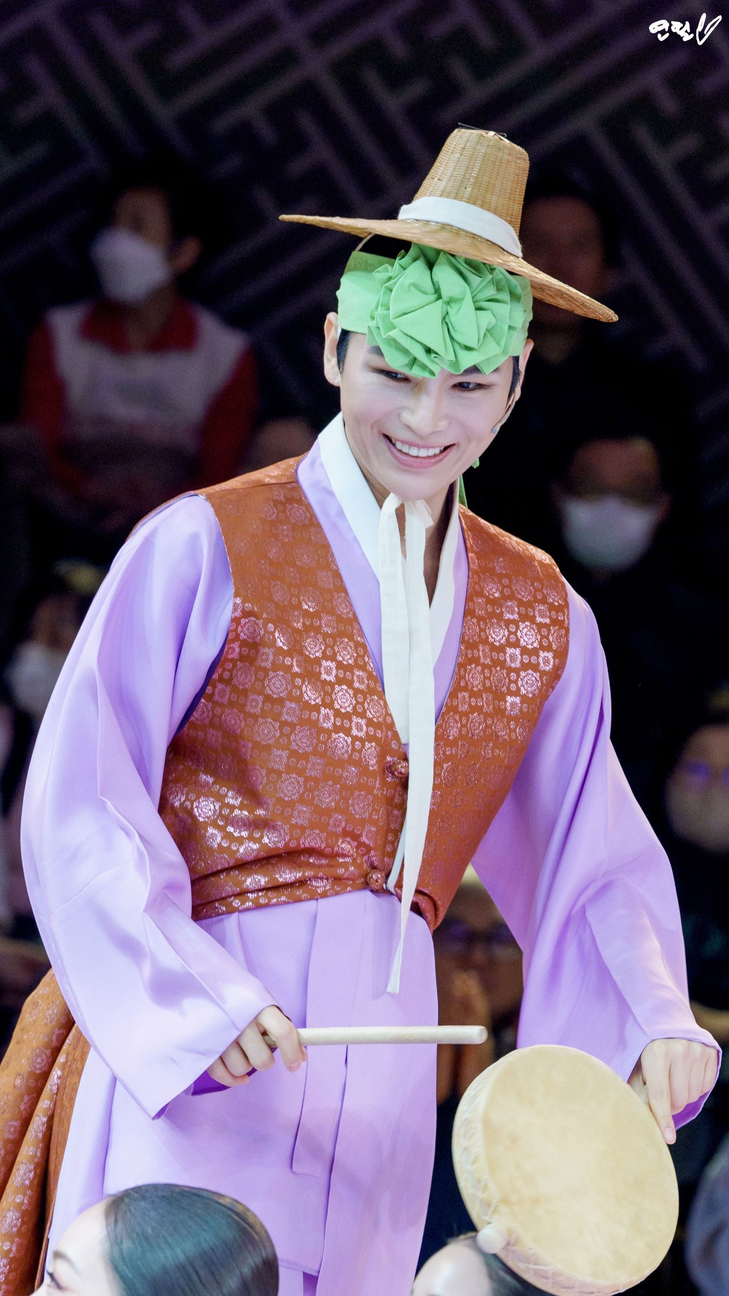 Kim Junsu (1991) background image recommended by Choeaedol Celeb fandom