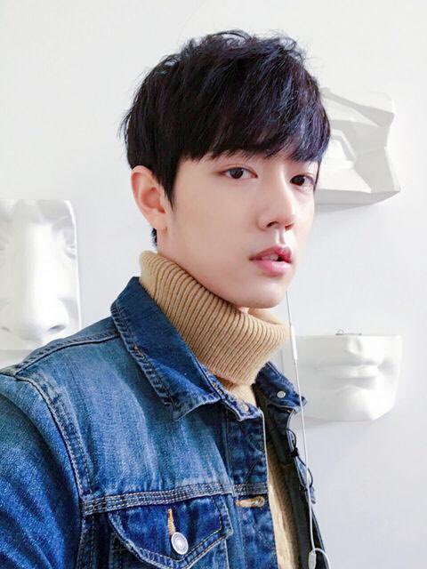 Behind-the-scenes cut of Xiao Zhan