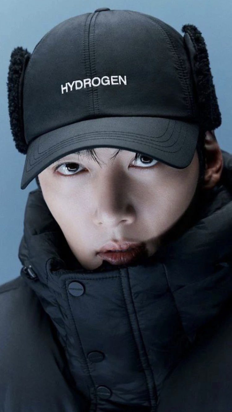 Today's popular wallpaper in Ji Changwook community