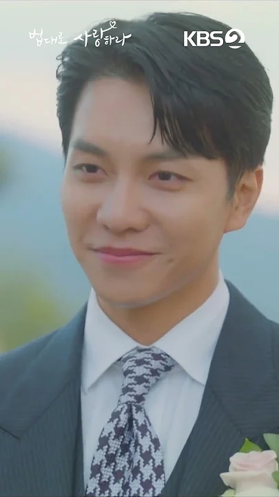 Emotional wallpaper shared by fans for Lee Seunggi