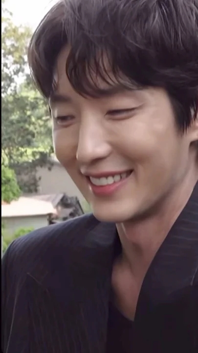 Latest photo of Lee Joongi