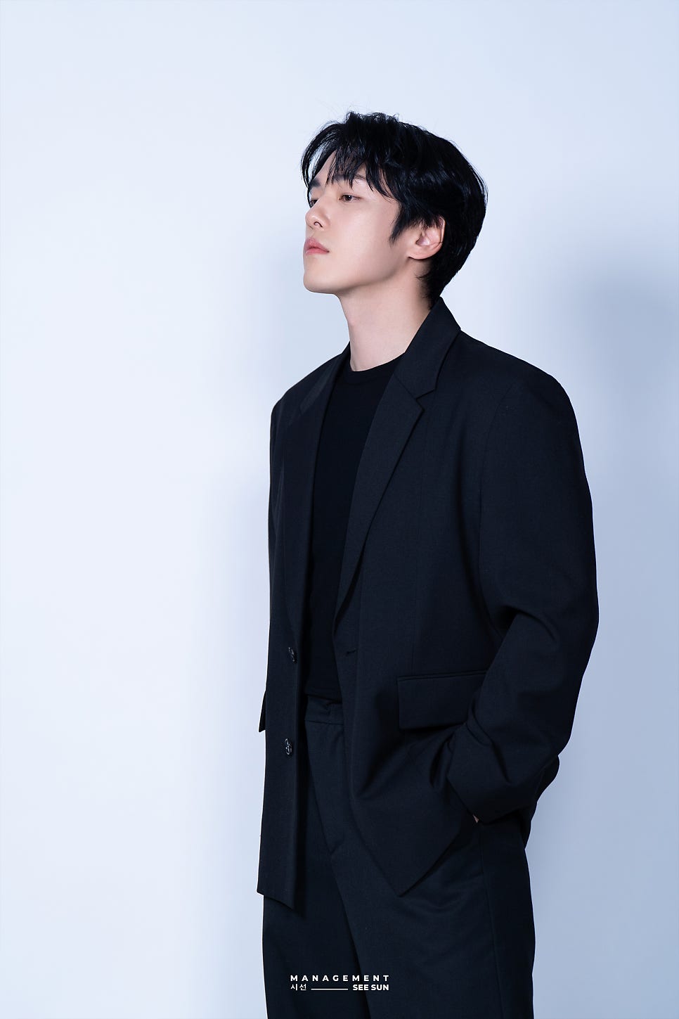 김정현의 비하인드 컷