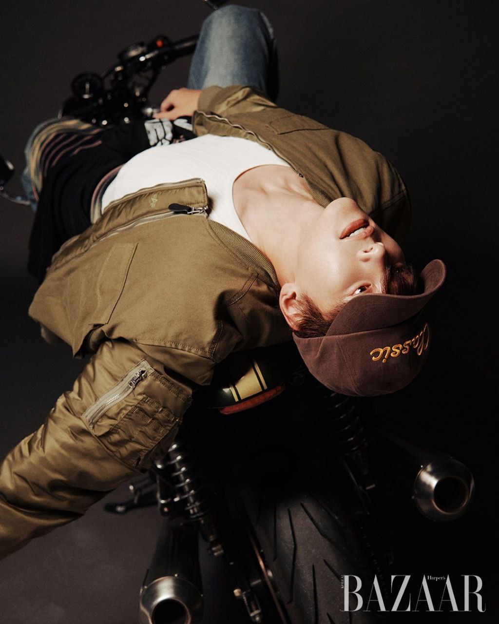 Behind-the-scenes cut of Ji Changwook