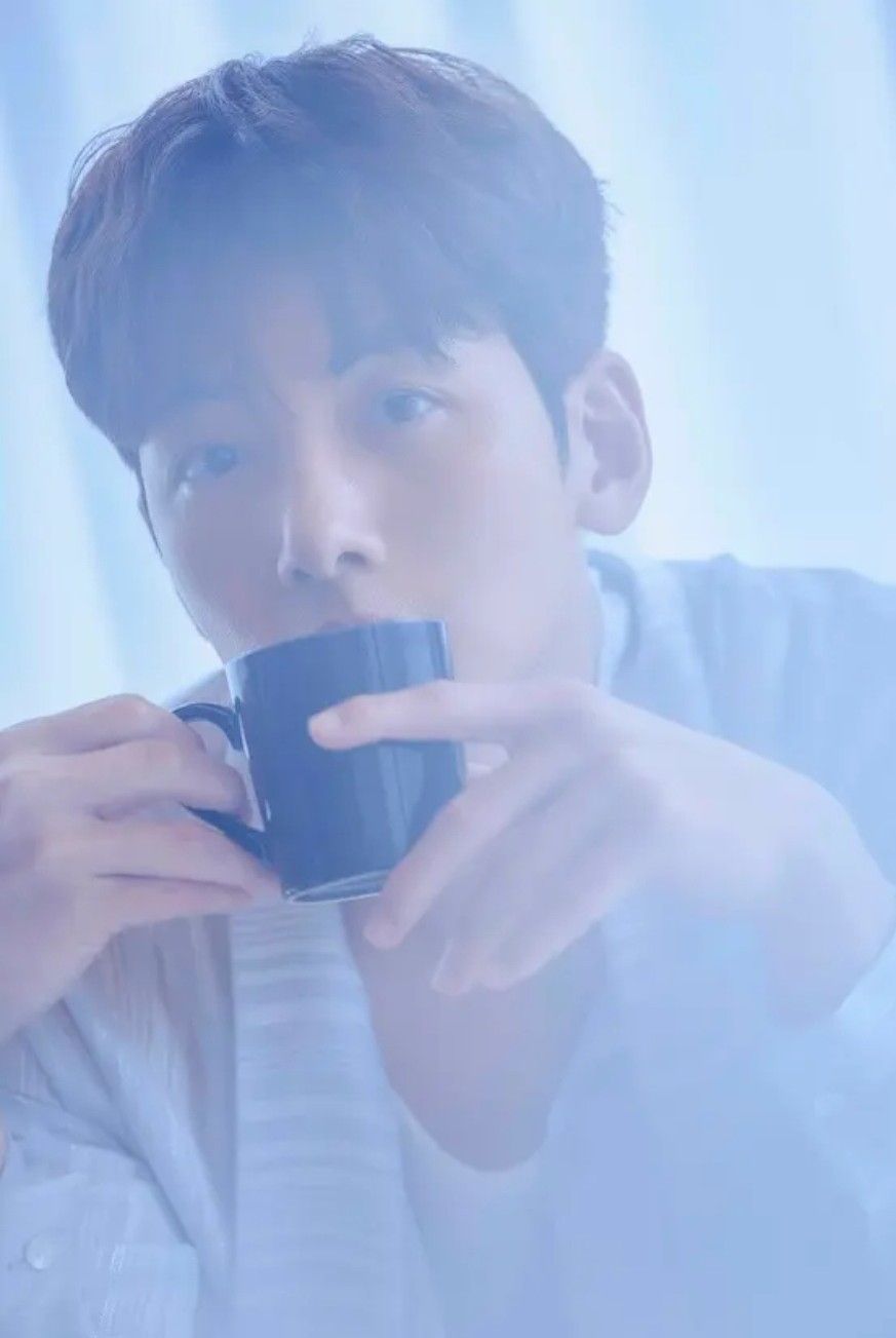 지창욱의 최신 사진