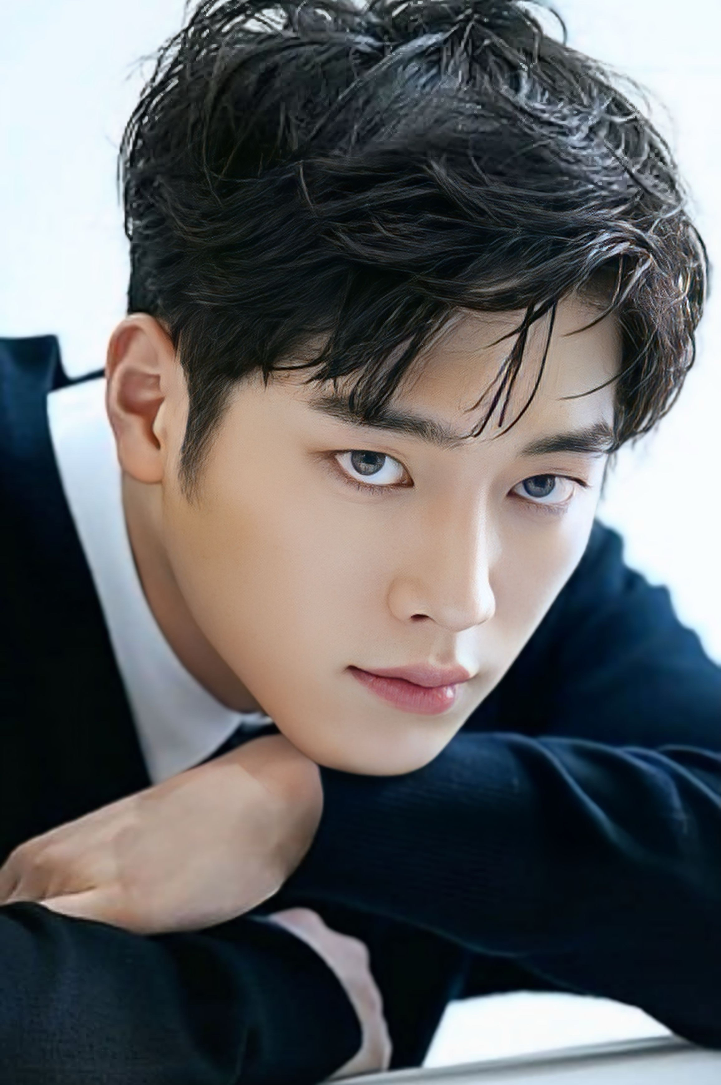 Recent activity shot of Seo Kangjoon