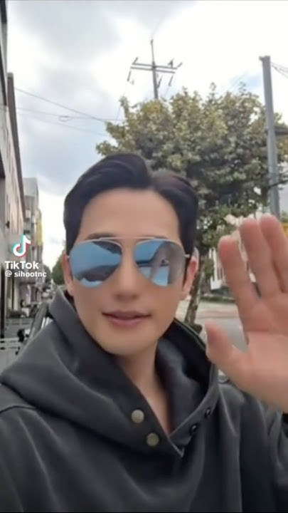 Emotional wallpaper shared by fans for Park Sihoo