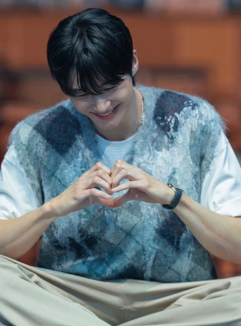 Latest photo of Byeon Wooseok