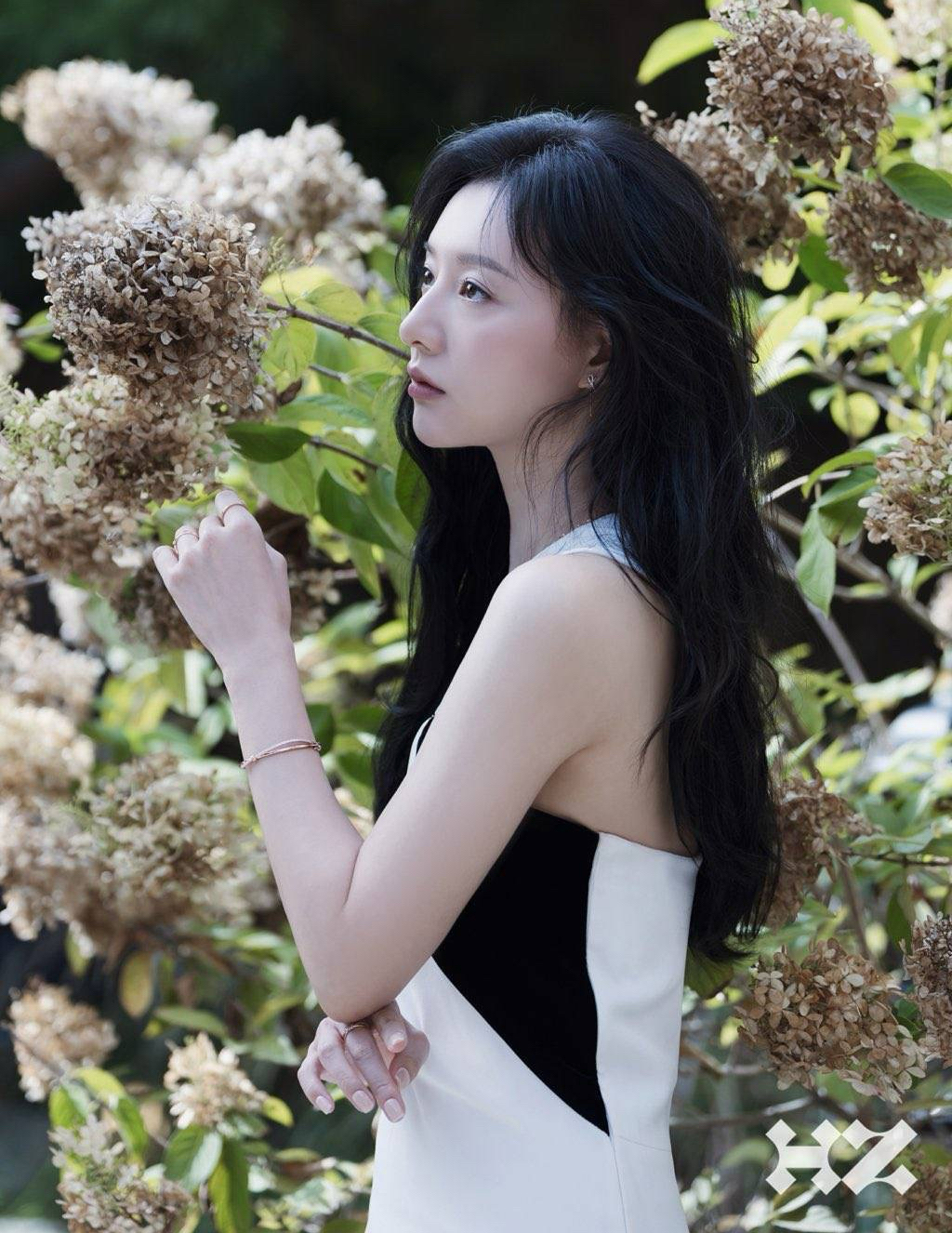 A moment captured by a fan of Kim Jiwon