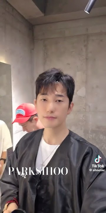 Cuplikan di balik layar dari Park Sihoo