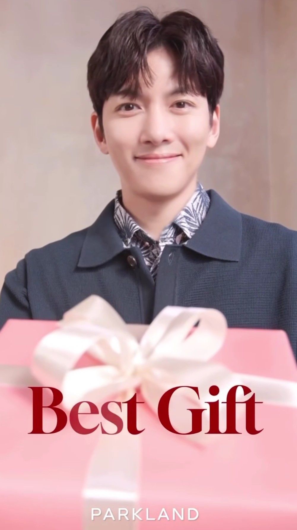 Behind-the-scenes cut of Ji Changwook