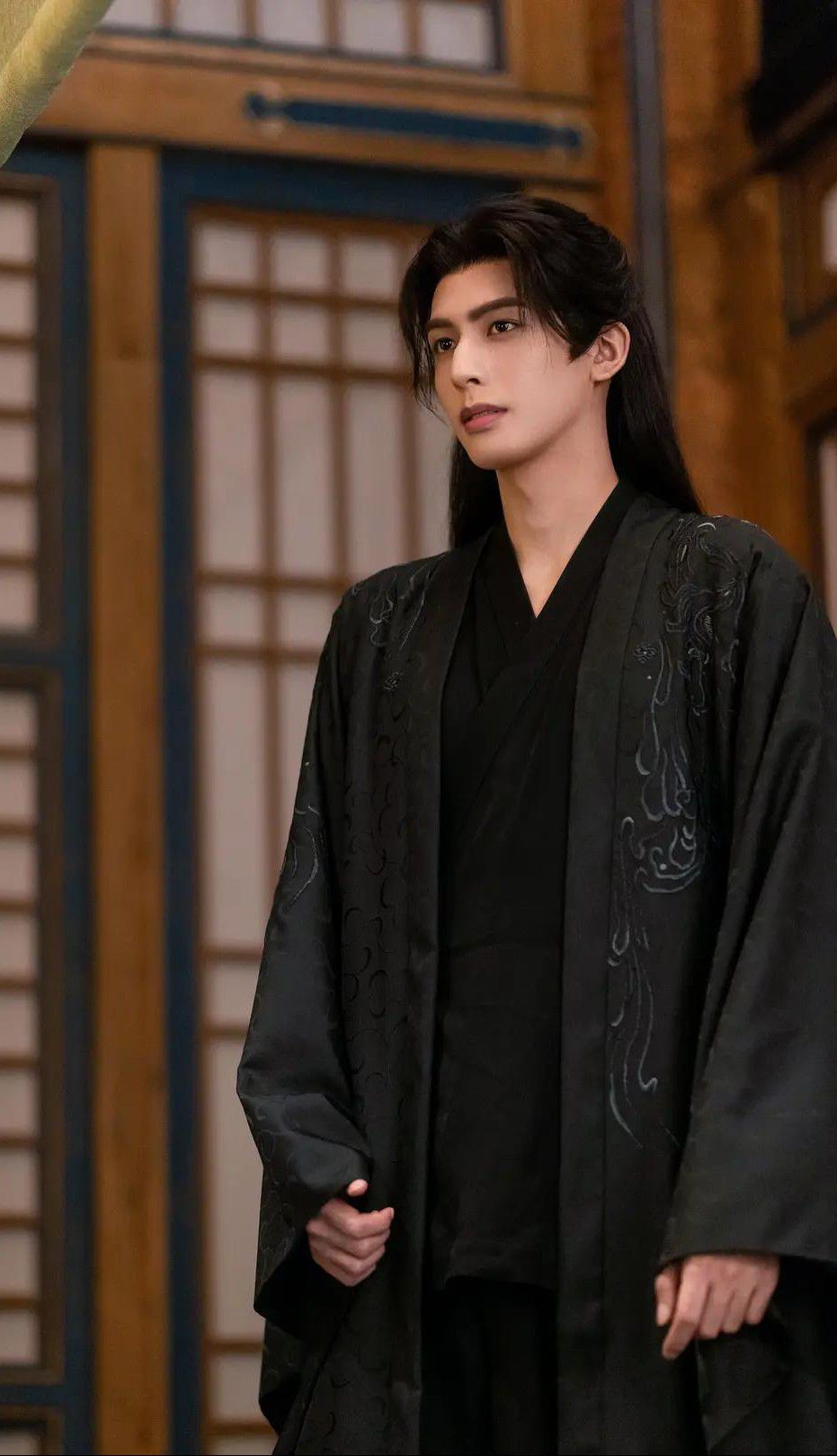 A moment captured by a fan of Song WeiLong