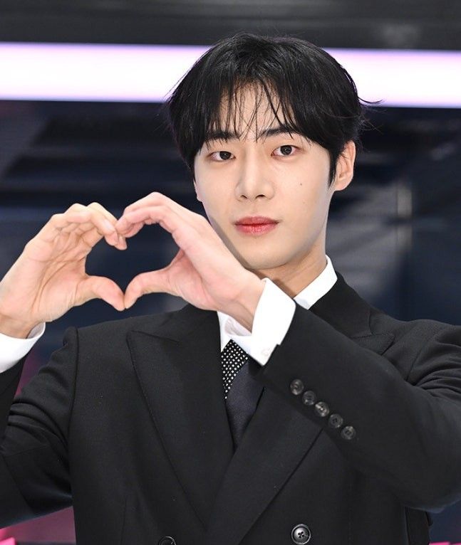 Latest photo of Choo Youngwoo