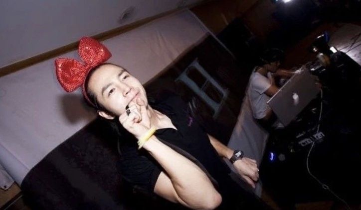 Recent activity shot of Jang Geunsuk