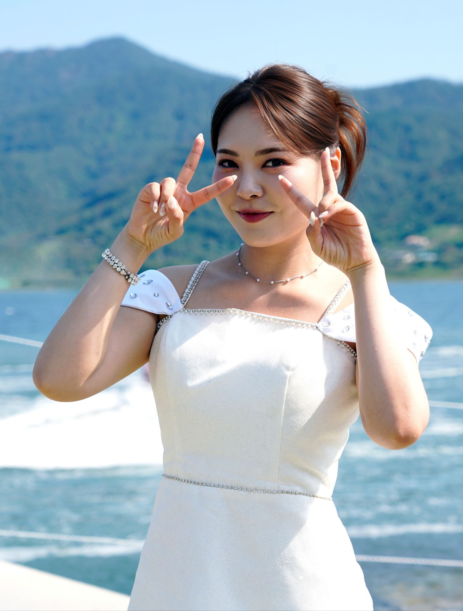 Behind-the-scenes cut of Miss Kim