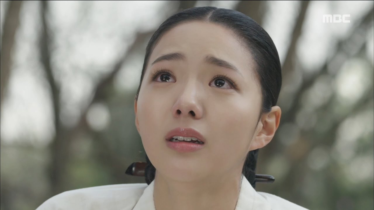 Behind-the-scenes cut of Yoon Kyunsang