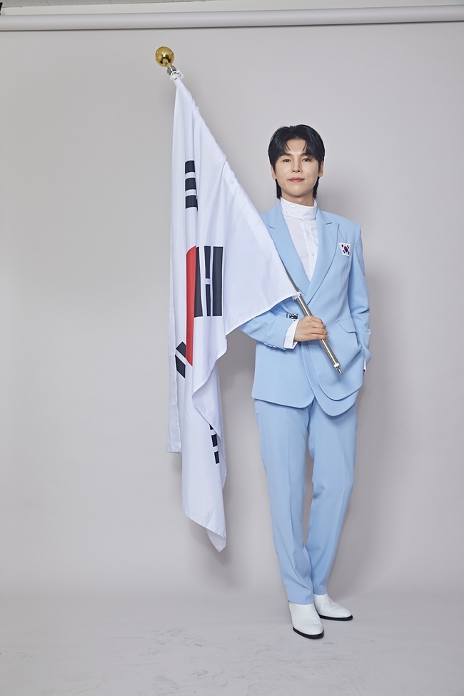 Behind-the-scenes cut of Kim Junsu (1991)