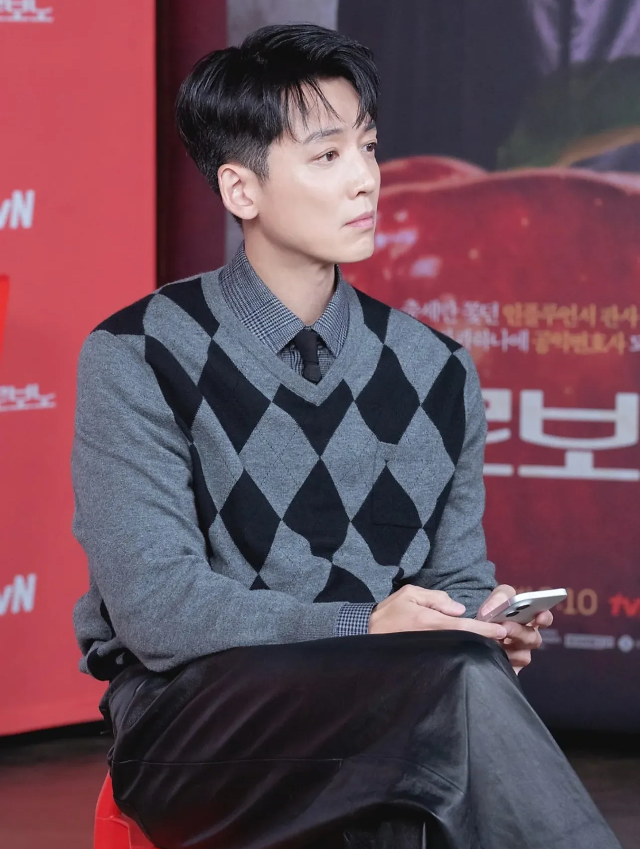 Behind-the-scenes cut of Jung Kyungho