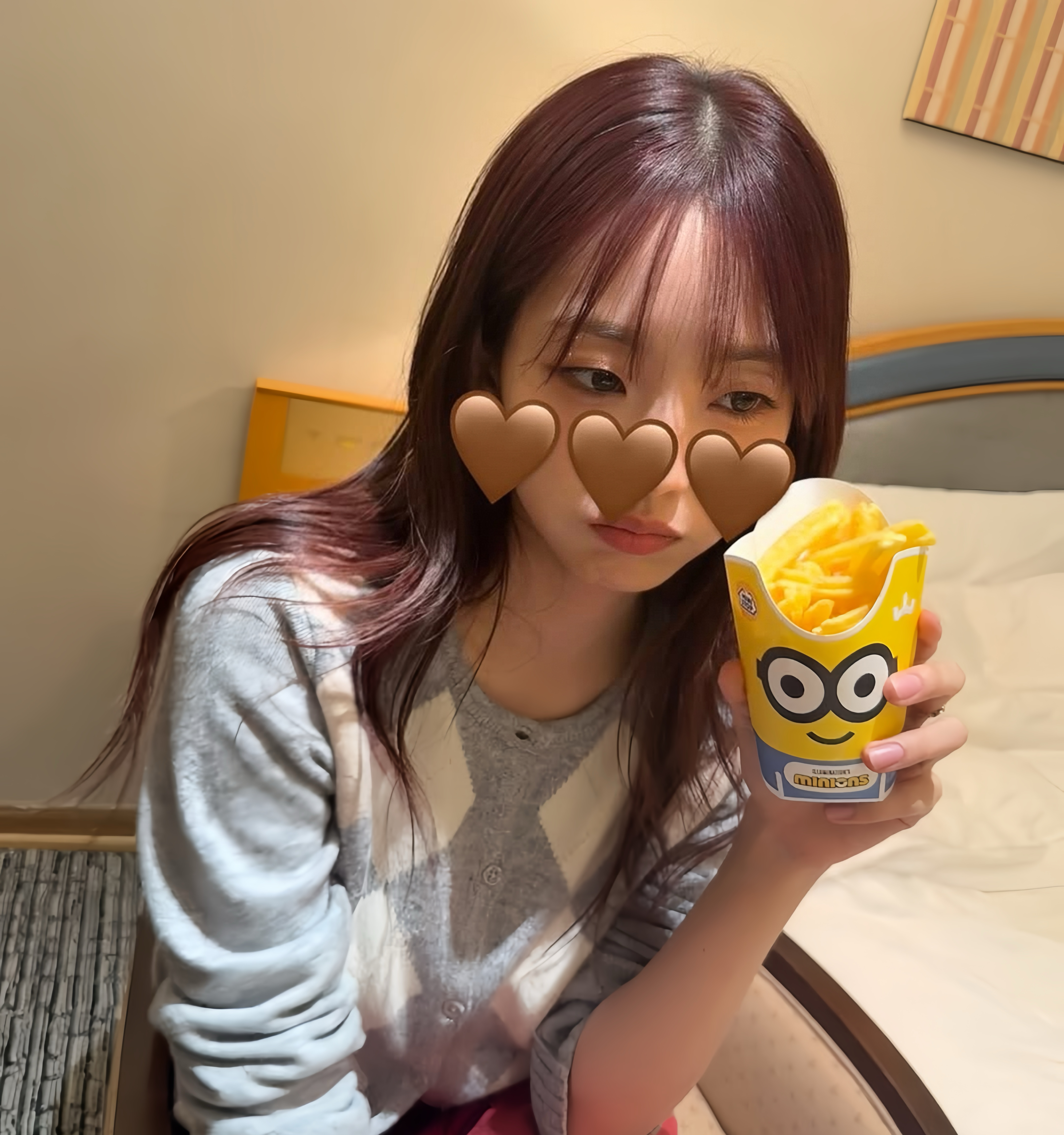 Behind-the-scenes cut of Cho Yihyun