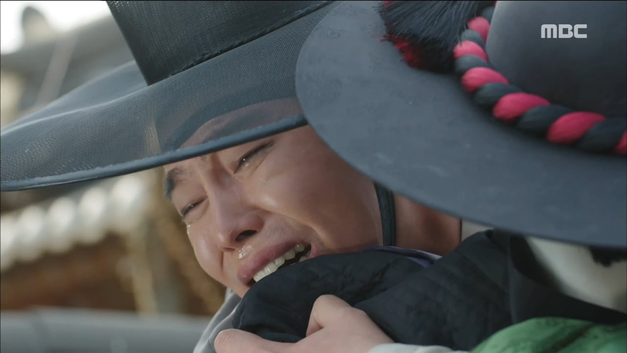 Behind-the-scenes cut of Yoon Kyunsang