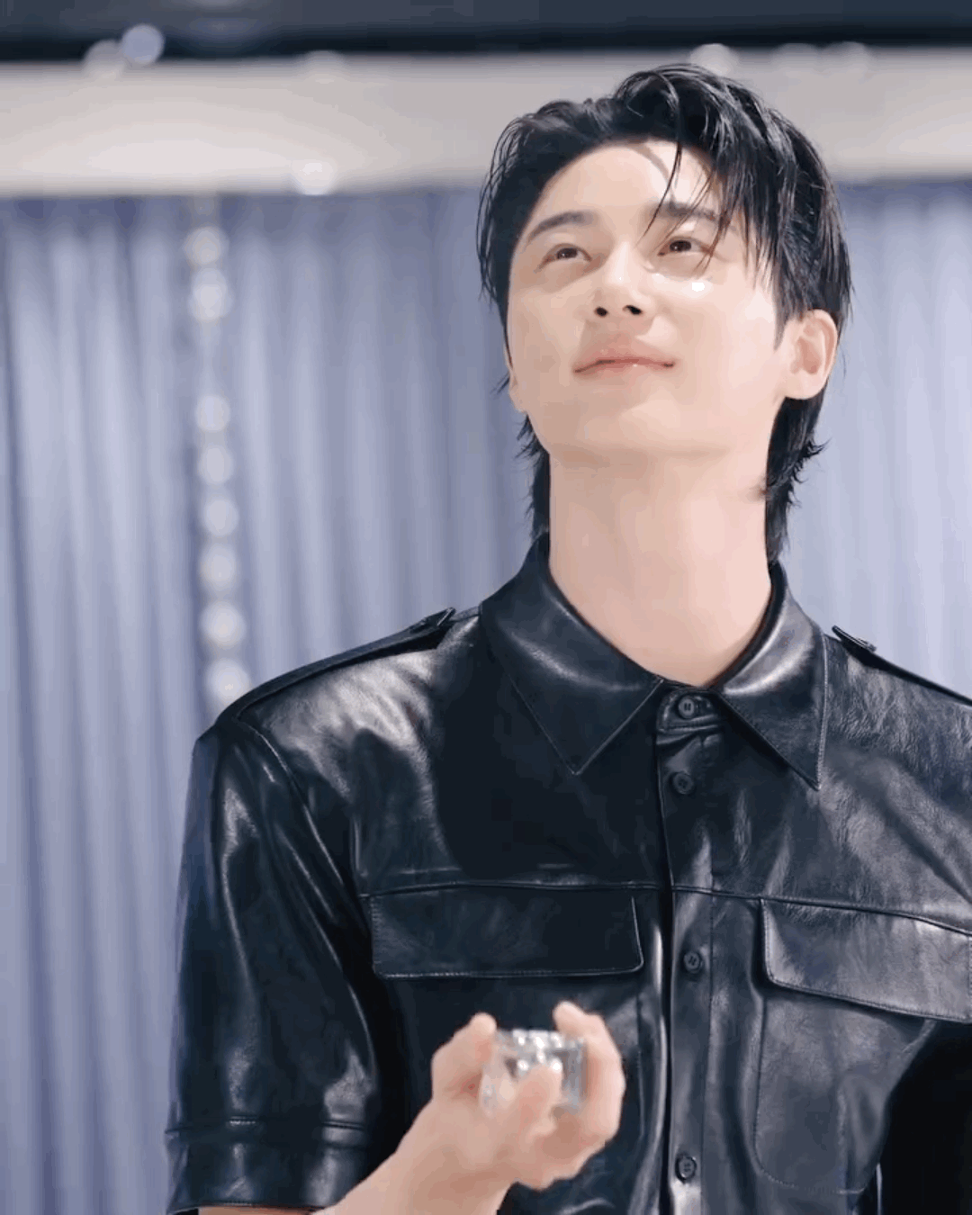 A moment captured by a fan of Byeon Wooseok